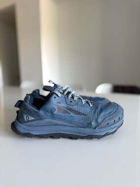 Altra Women's Lone Peak 6 Trail Running Shoes Navy/Light Blue Size 9W